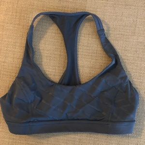 Lululemon sports bra
